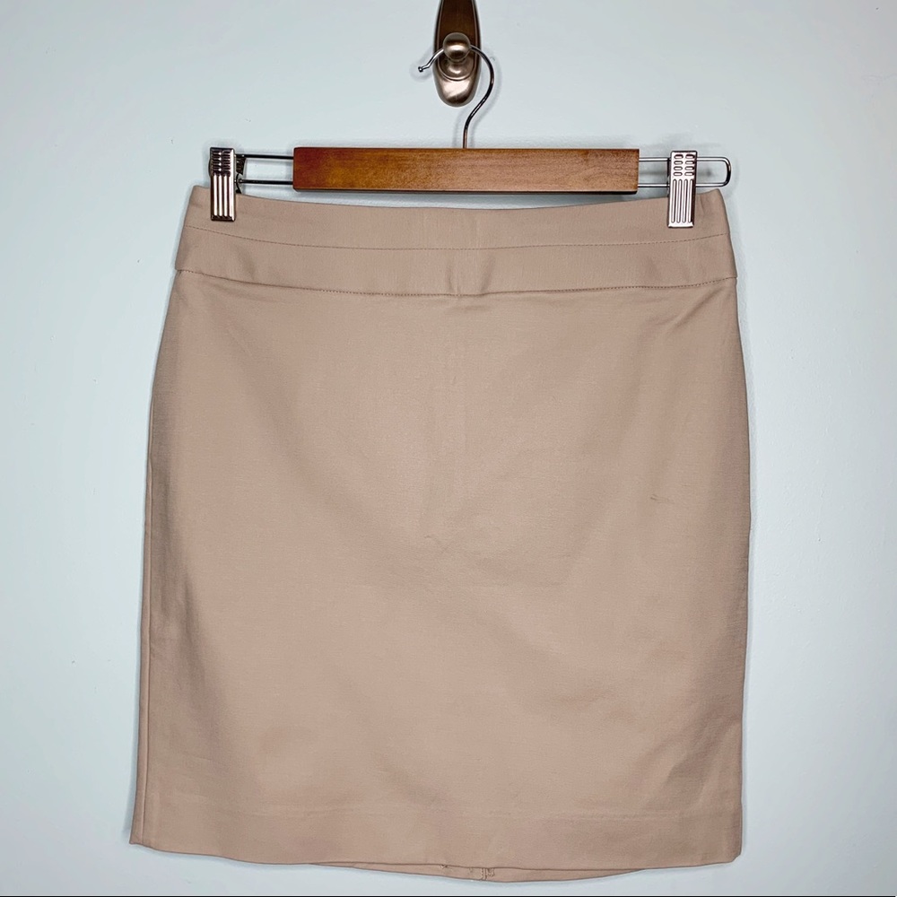 Banana Republic Petite Taupe Straight Pencil Skirt